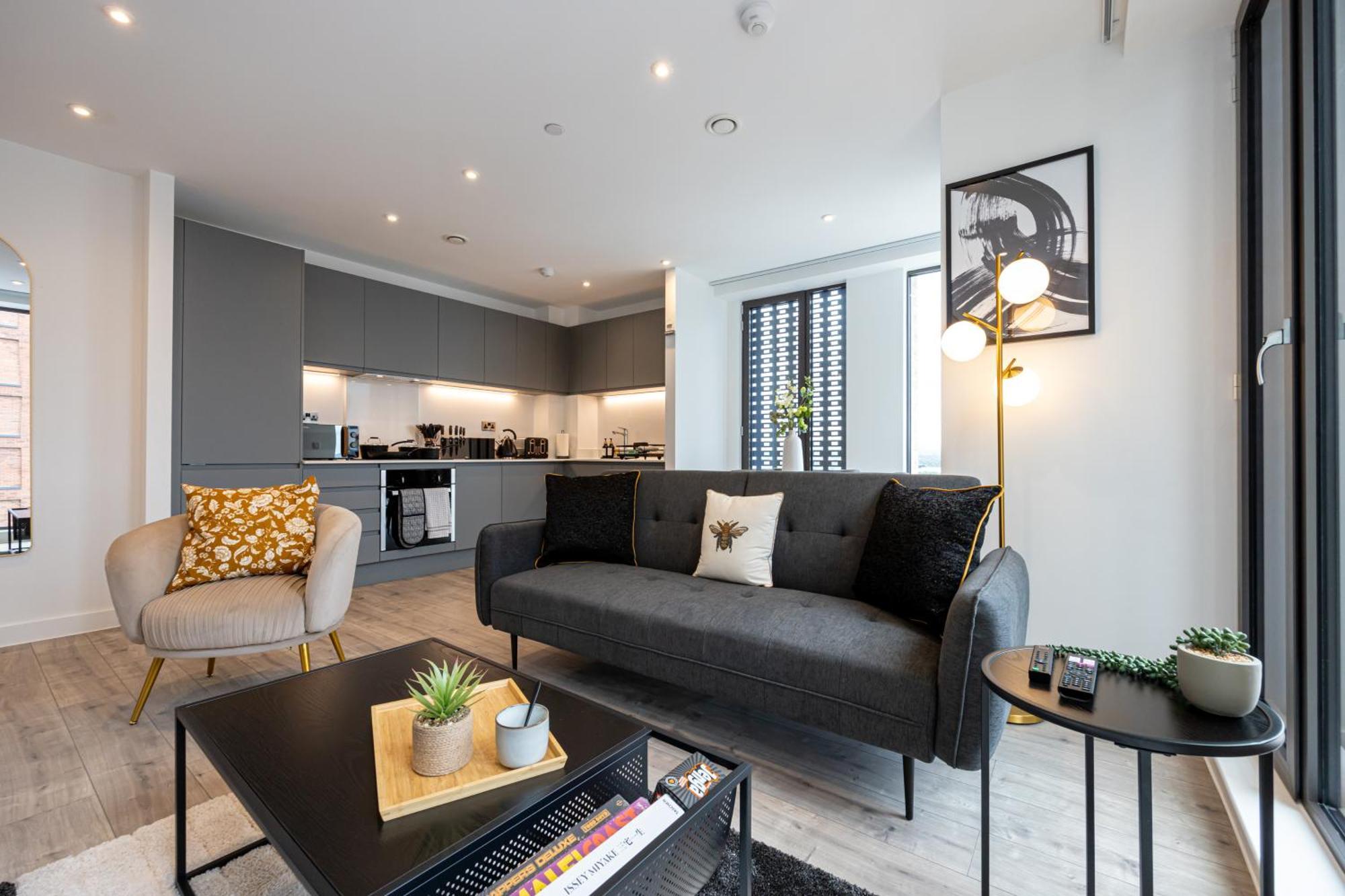 Royal Ebony By Asquare Lettings Apartment Manchester Exterior photo